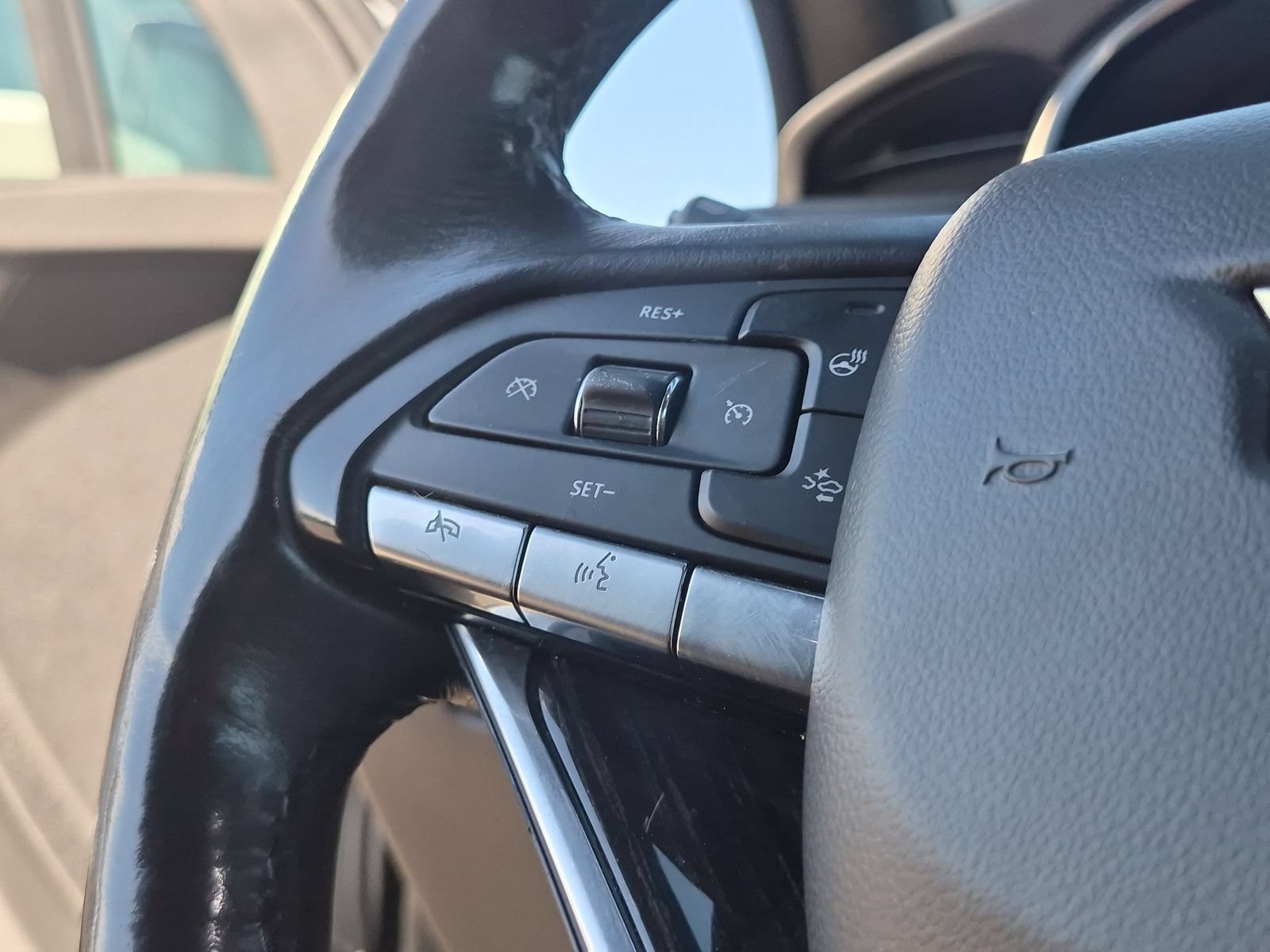 Used 2020 Cadillac XT6 Premium Luxury AWD/4WD image 25