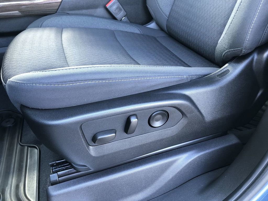 Used 2025 Chevrolet Silverado 2500 LT image 14