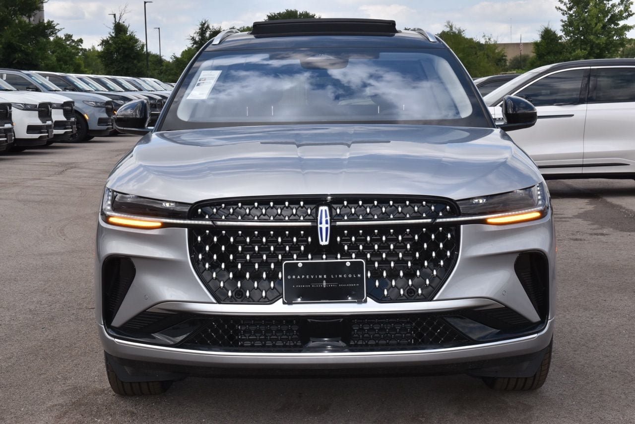 New 2026 Lincoln Nautilus Reserve AWD/4WD image 9