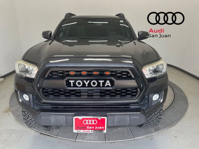 Used 2018 Toyota Tacoma TRD Off-Road w/ Technology Package AWD/4WD image 2