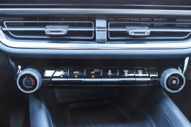 New 2026 Chevrolet Equinox EV LT image 16