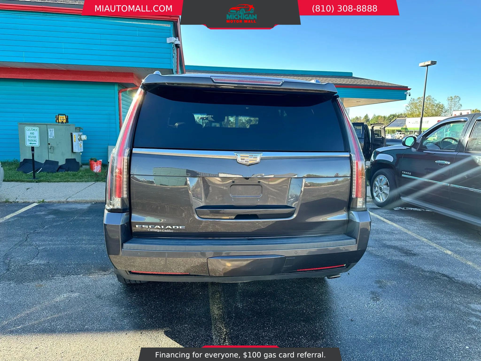 Used 2015 Cadillac Escalade Luxury image 6