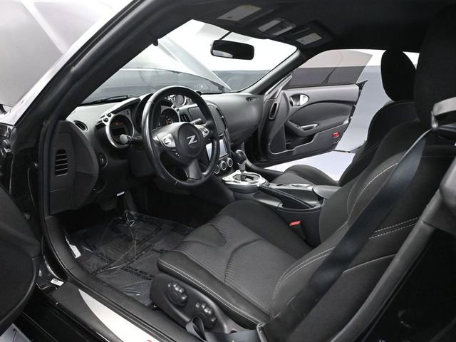 Used 2016 Nissan 370Z Coupe image 19