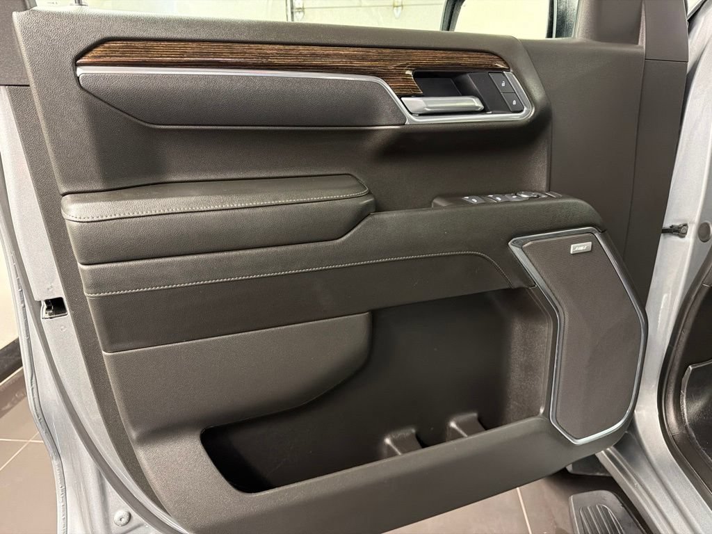 Used 2025 GMC Sierra 1500 Elevation w/ Preferred Package AWD/4WD image 28