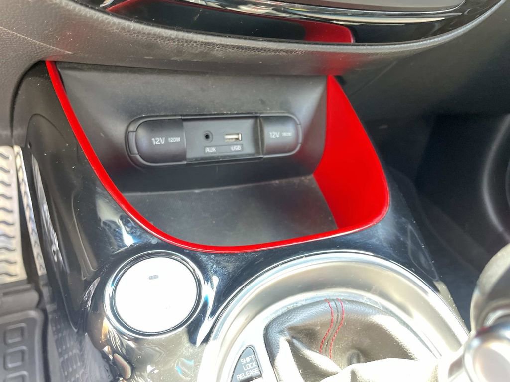 Used 2019 Kia Soul + FWD image 18