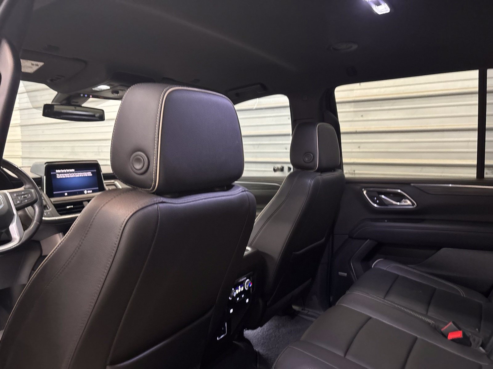 Used 2021 GMC Yukon SLT AWD/4WD image 22