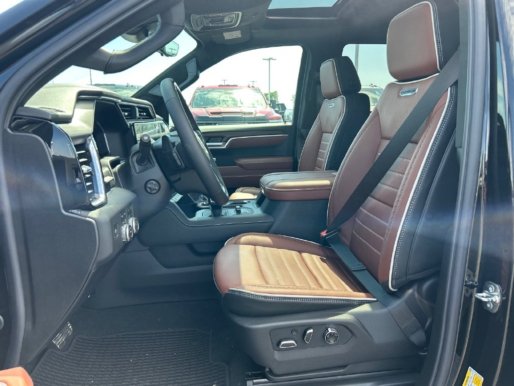 New 2026 GMC Sierra 1500 Denali Ultimate AWD/4WD image 17