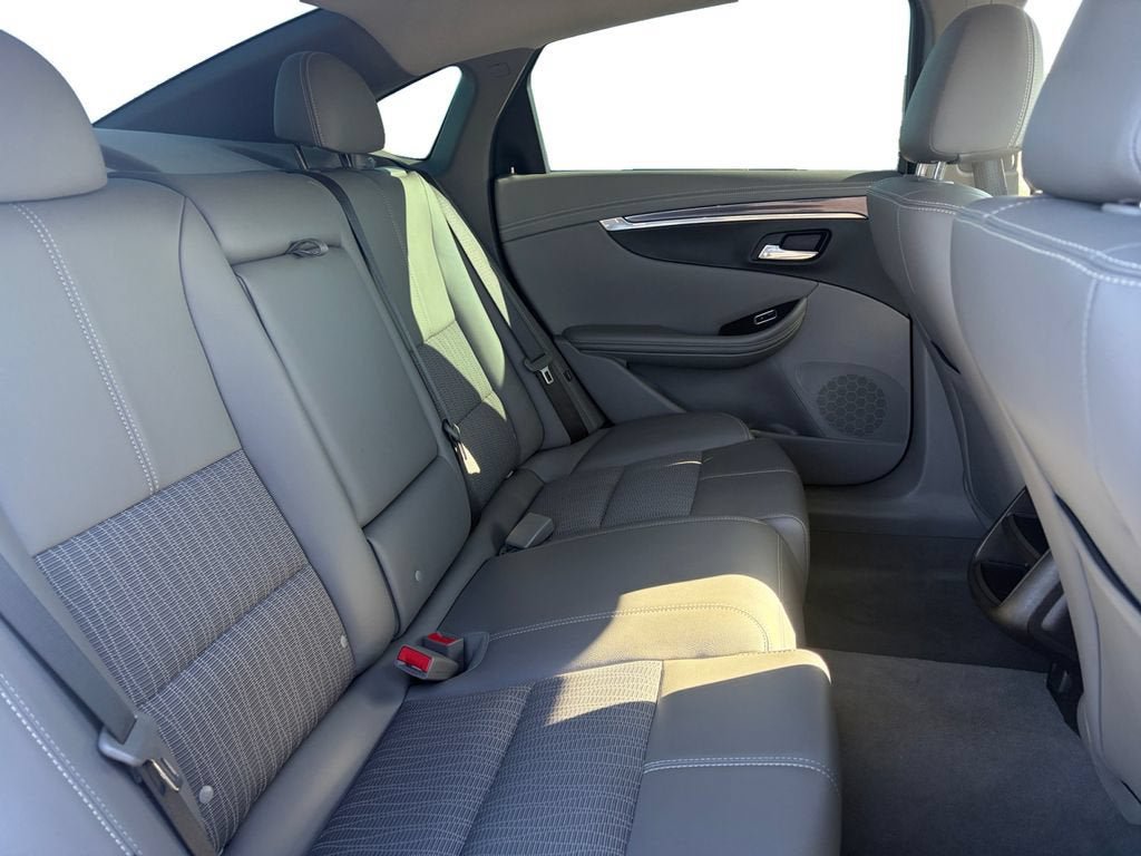 Certified 2018 Chevrolet Impala LS FWD image 18