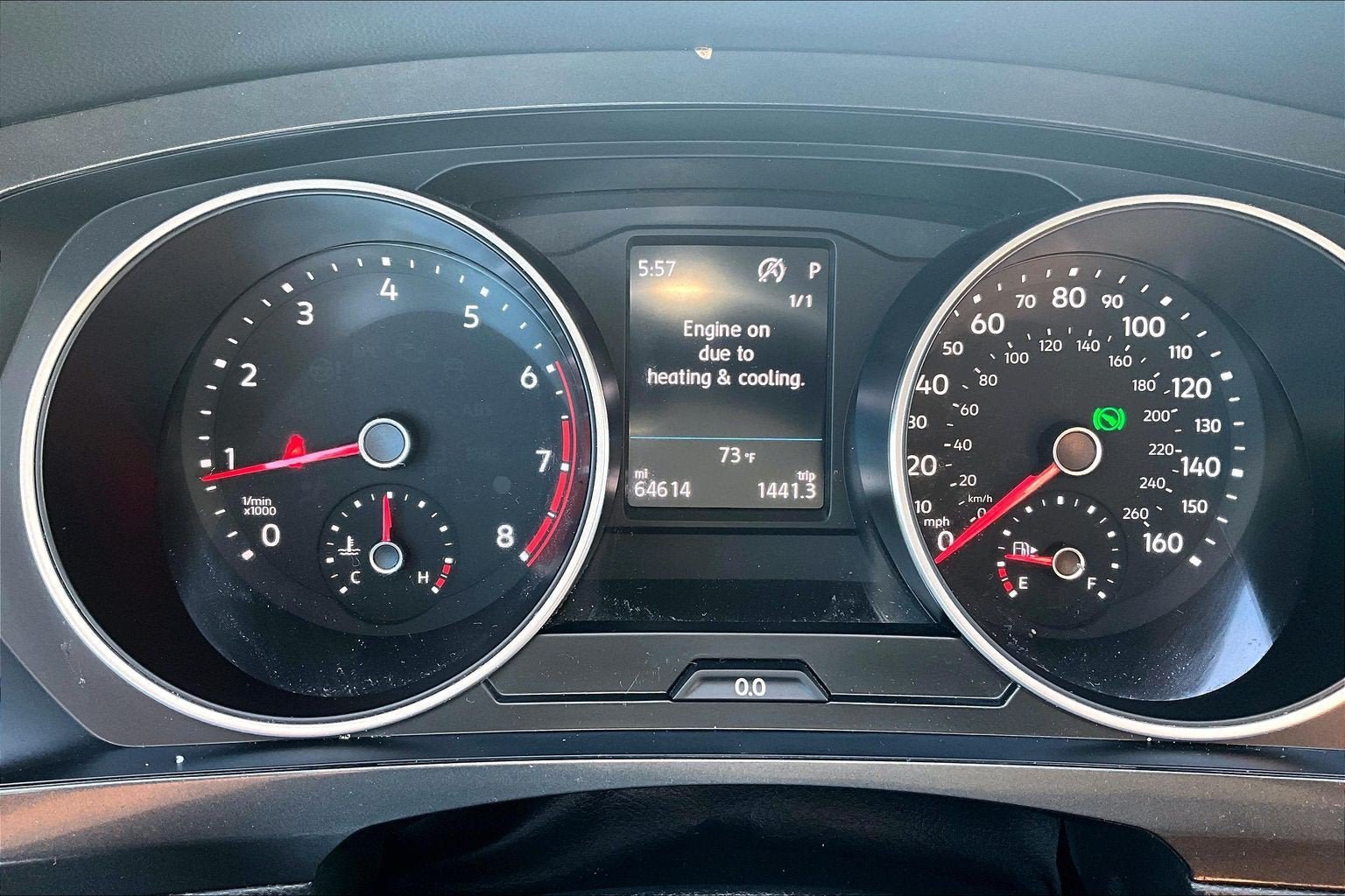 Used 2018 Volkswagen Tiguan SE w/ 3rd Row Seat Package AWD/4WD image 19