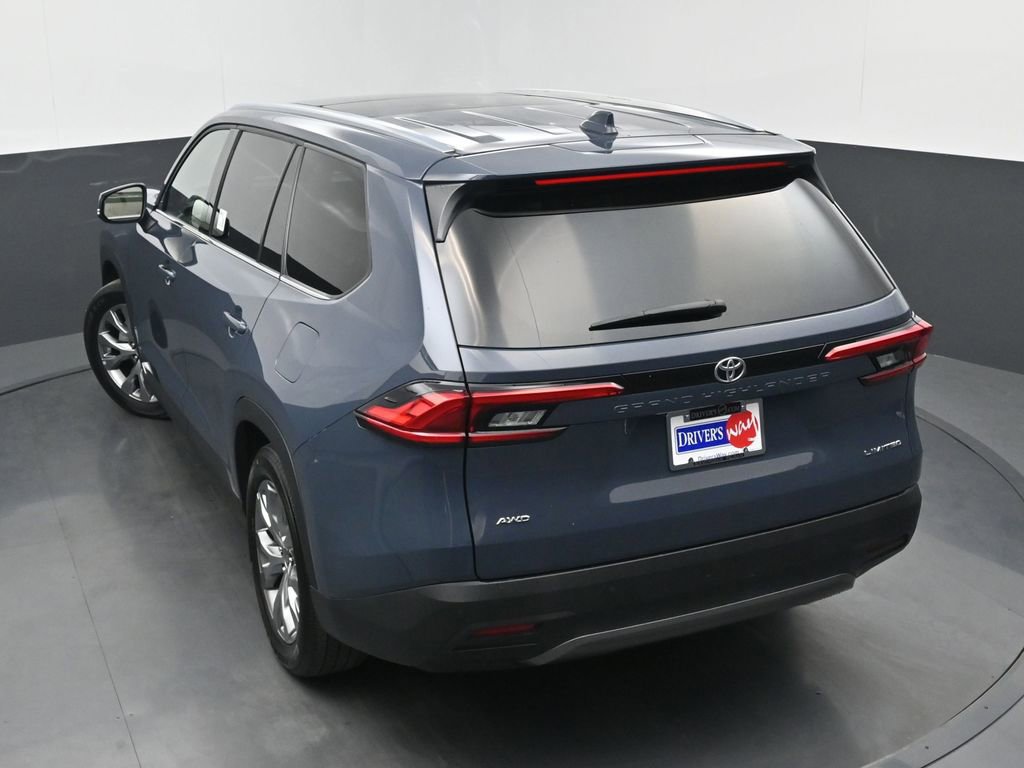 Used 2024 Toyota Grand Highlander Limited image 37