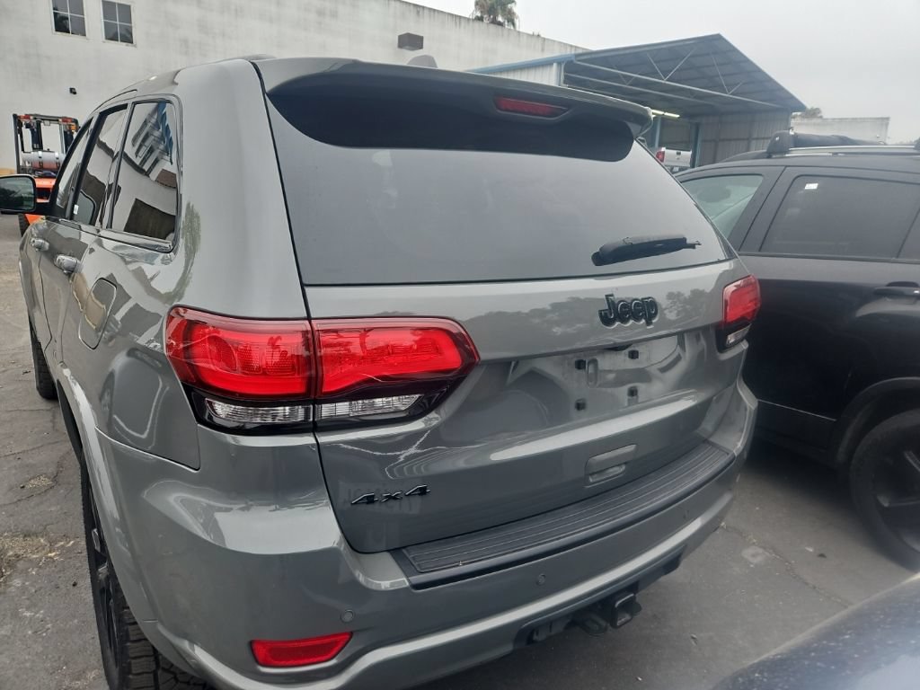 Used 2020 Jeep Grand Cherokee Altitude AWD/4WD image 7