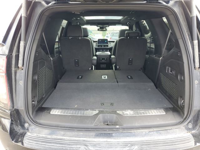 Used 2024 Chevrolet Tahoe Z71 w/ Luxury Package AWD/4WD image 7