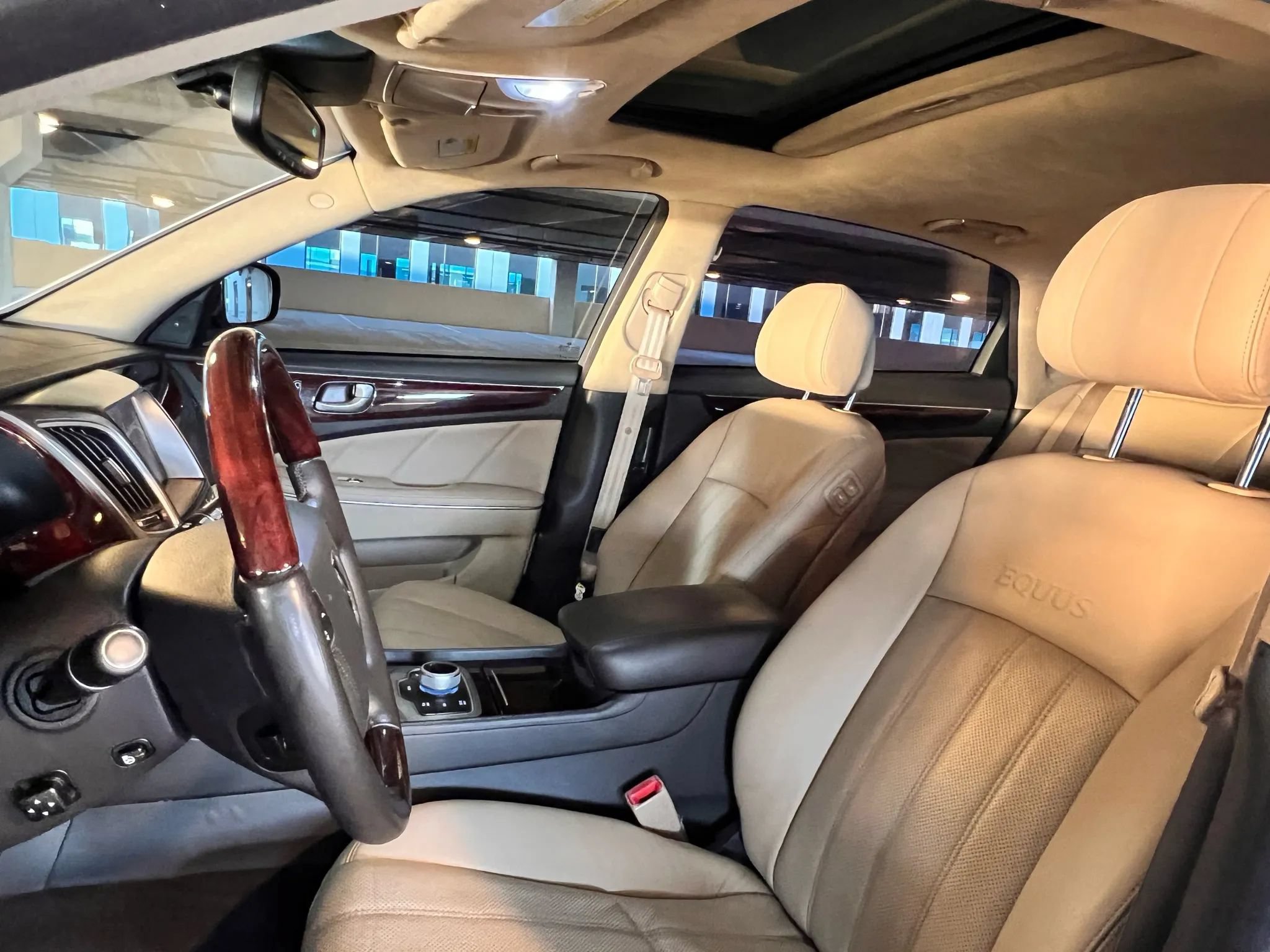 Used 2011 Hyundai Equus Signature RWD image 14