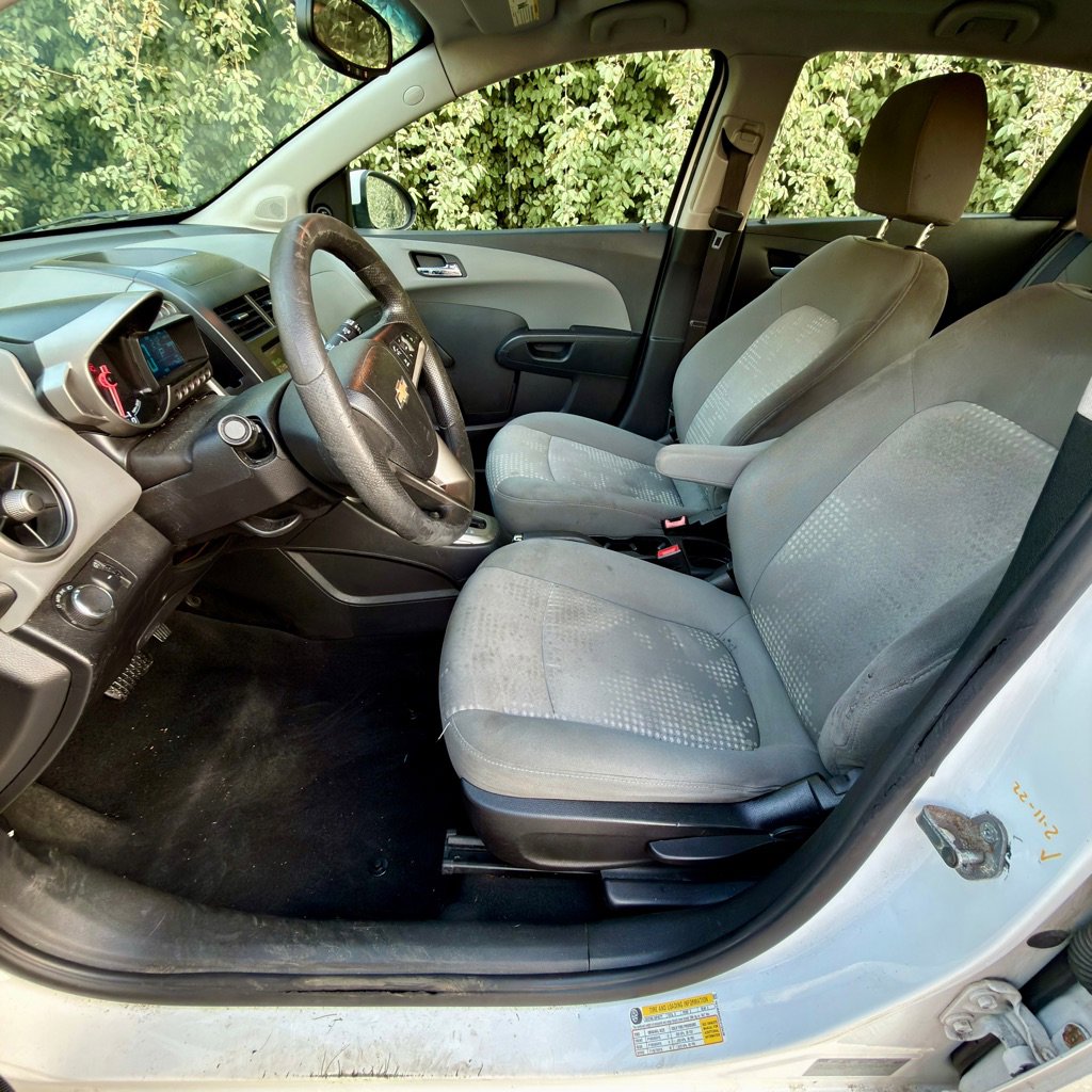 Used 2014 Chevrolet Sonic LS image 9