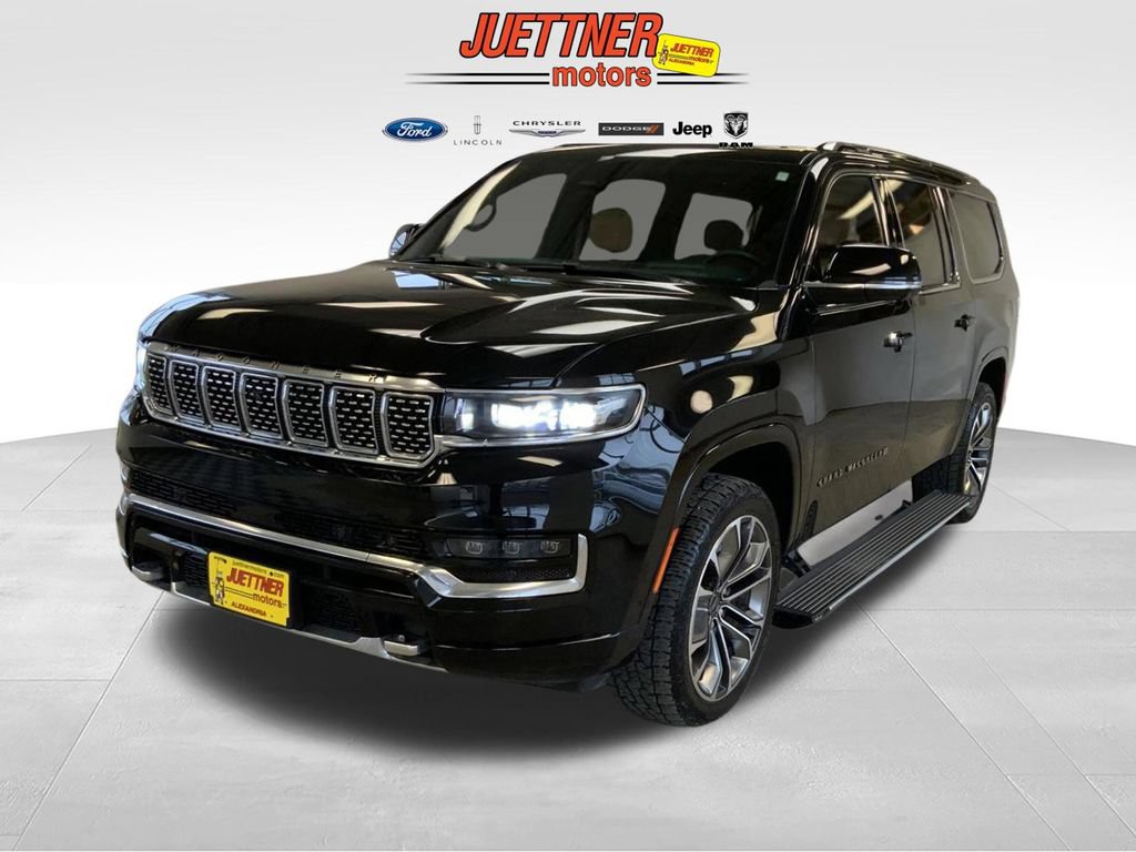 Used 2023 Jeep Grand Wagoneer L Series III w/ Rear Seat Video Group 1 AWD/4WD image 3