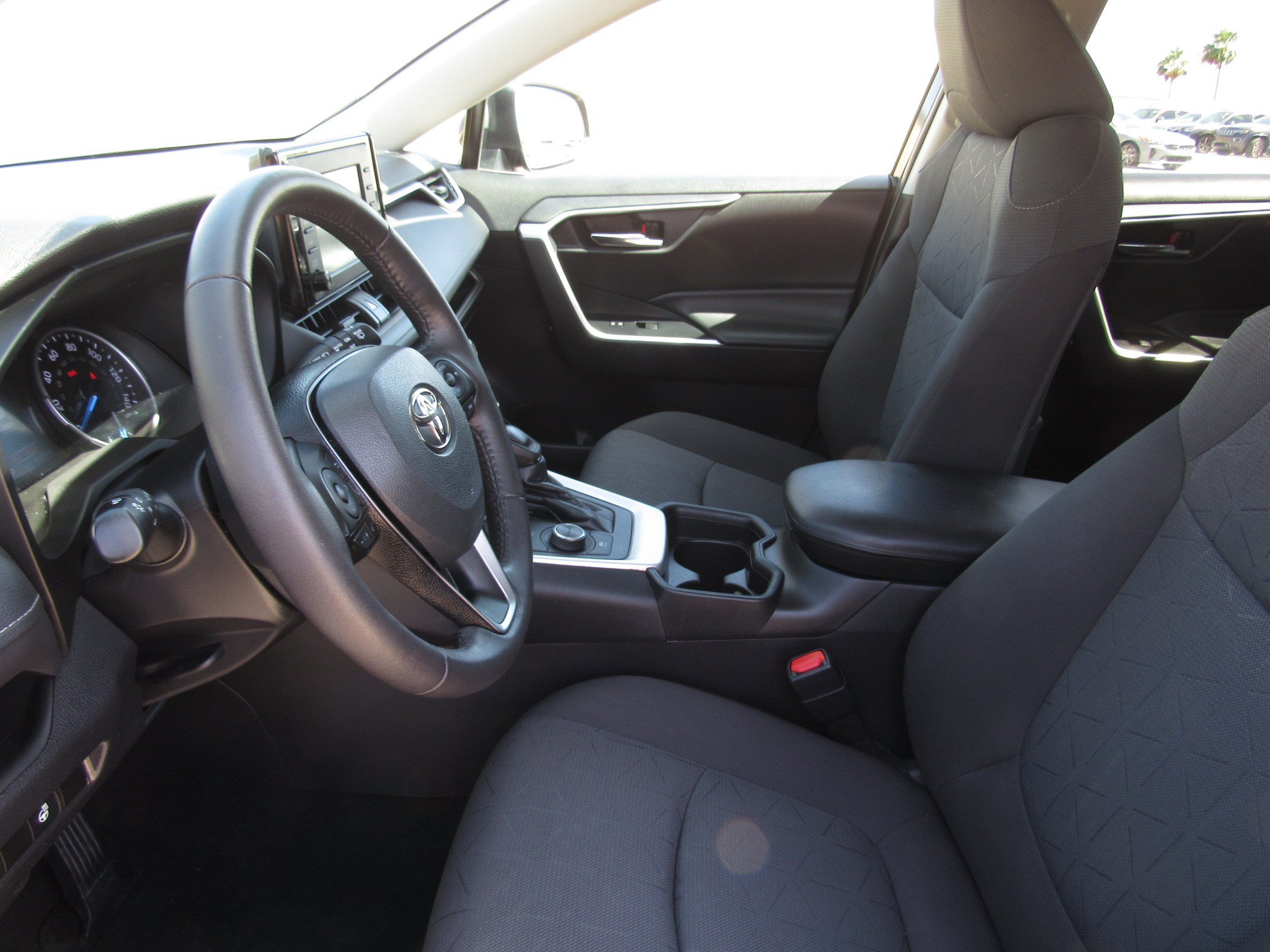 Used 2021 Toyota RAV4 XLE w/ XLE Grade Weather Package AWD/4WD image 14
