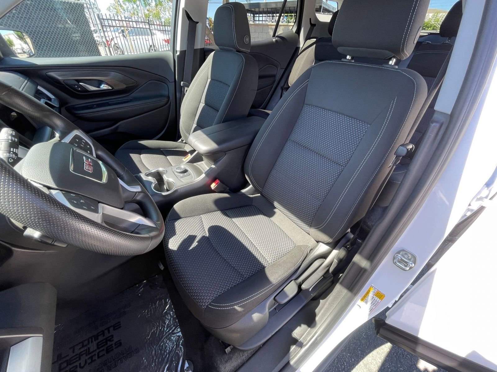 Used 2024 GMC Terrain SLE image 36