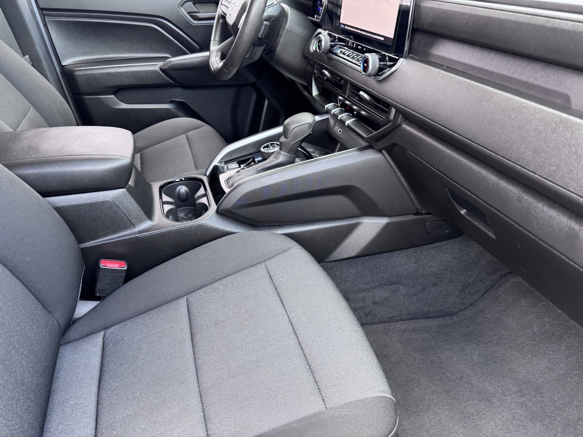 Used 2024 Chevrolet Colorado Trail Boss w/ Advanced Trailering Package image 14