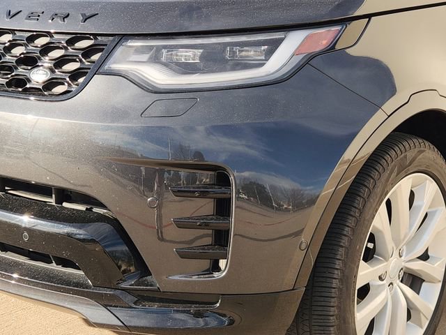 Used 2024 Land Rover Discovery Dynamic SE image 8