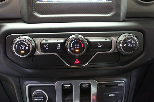 Used 2019 Jeep Wrangler Sport AWD/4WD image 18
