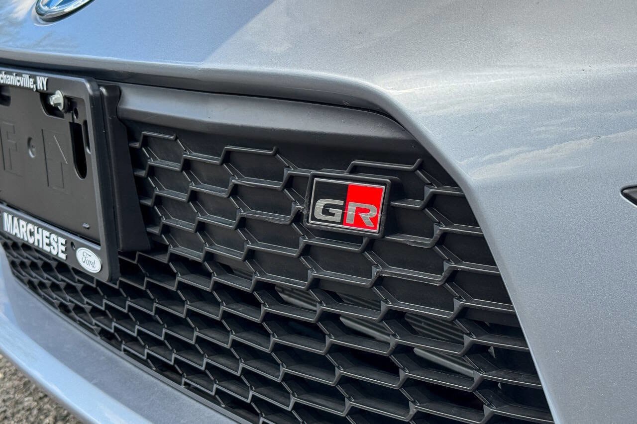 Used 2024 Toyota GR86 RWD image 10
