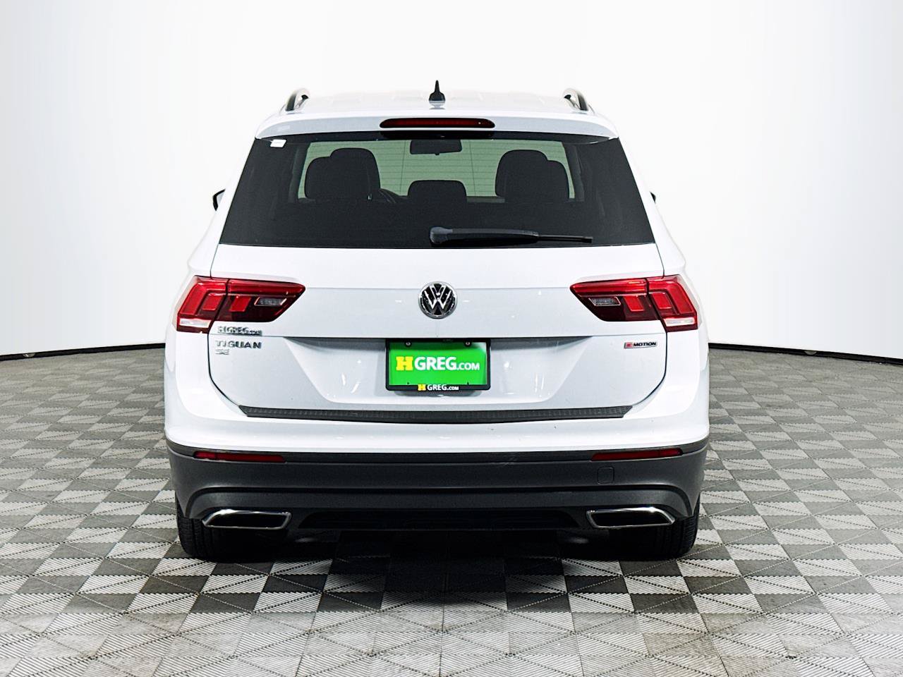 Used 2019 Volkswagen Tiguan SE w/ 3rd Row Seat Package AWD/4WD image 8