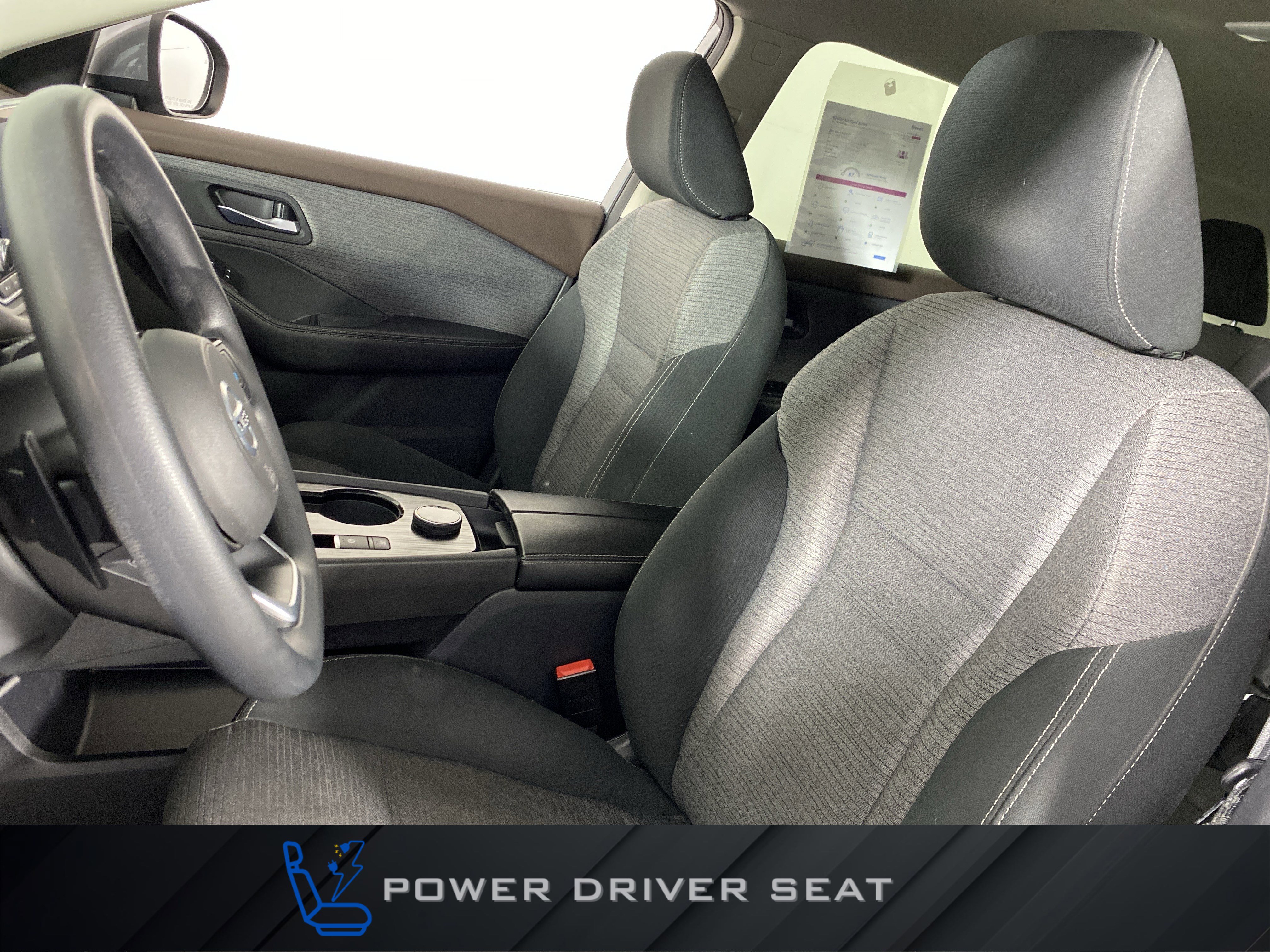 Used 2021 Nissan Rogue SV AWD/4WD image 15