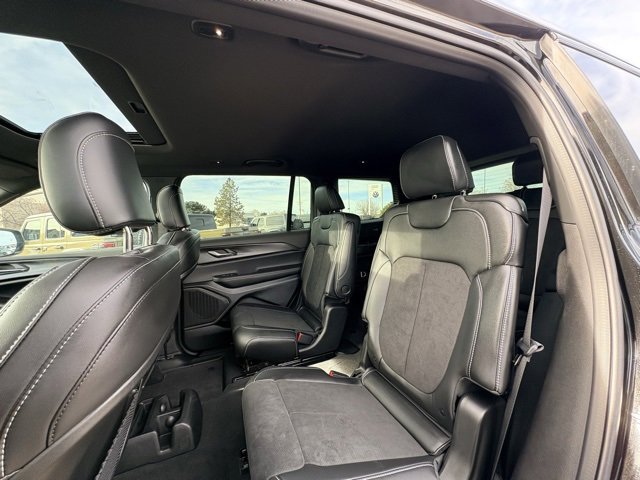 New 2025 Jeep Grand Cherokee L Altitude image 8