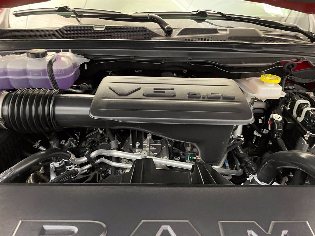 New 2026 RAM 1500 Express AWD/4WD image 18