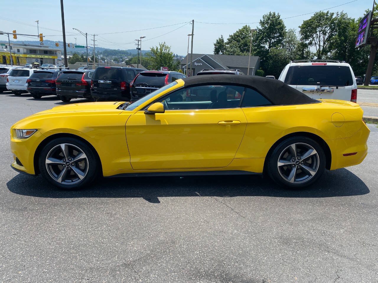 Used 2015 Ford Mustang Convertible w/ Equipment Group 051A RWD image 14
