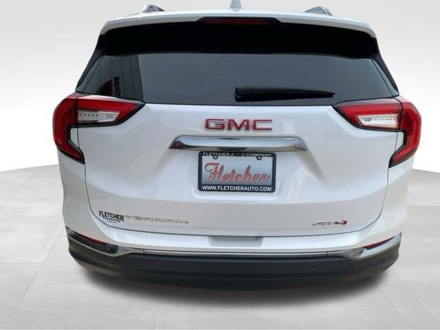 Used 2024 GMC Terrain AT4 w/ Infotainment Package II image 3