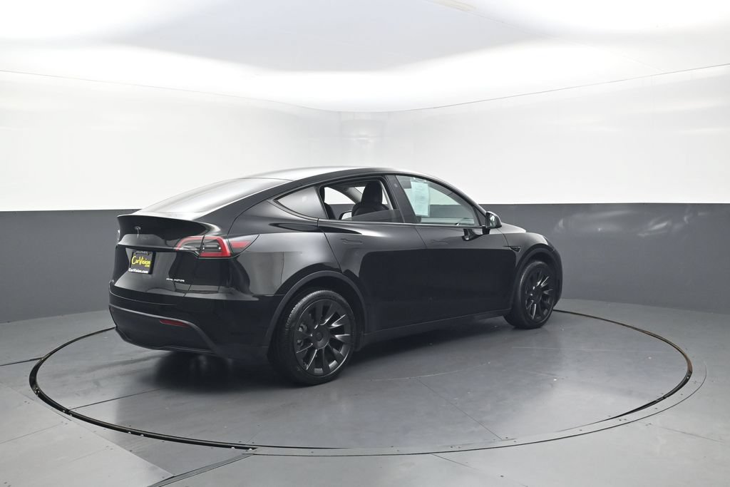 Used 2023 Tesla Model Y Long Range AWD/4WD image 7