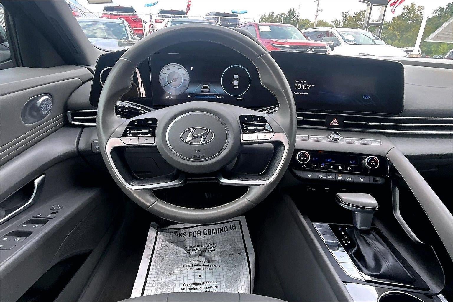 Used 2023 Hyundai Elantra SEL FWD image 4