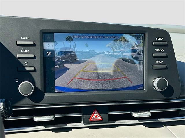 Used 2025 Hyundai Elantra Sport image 13