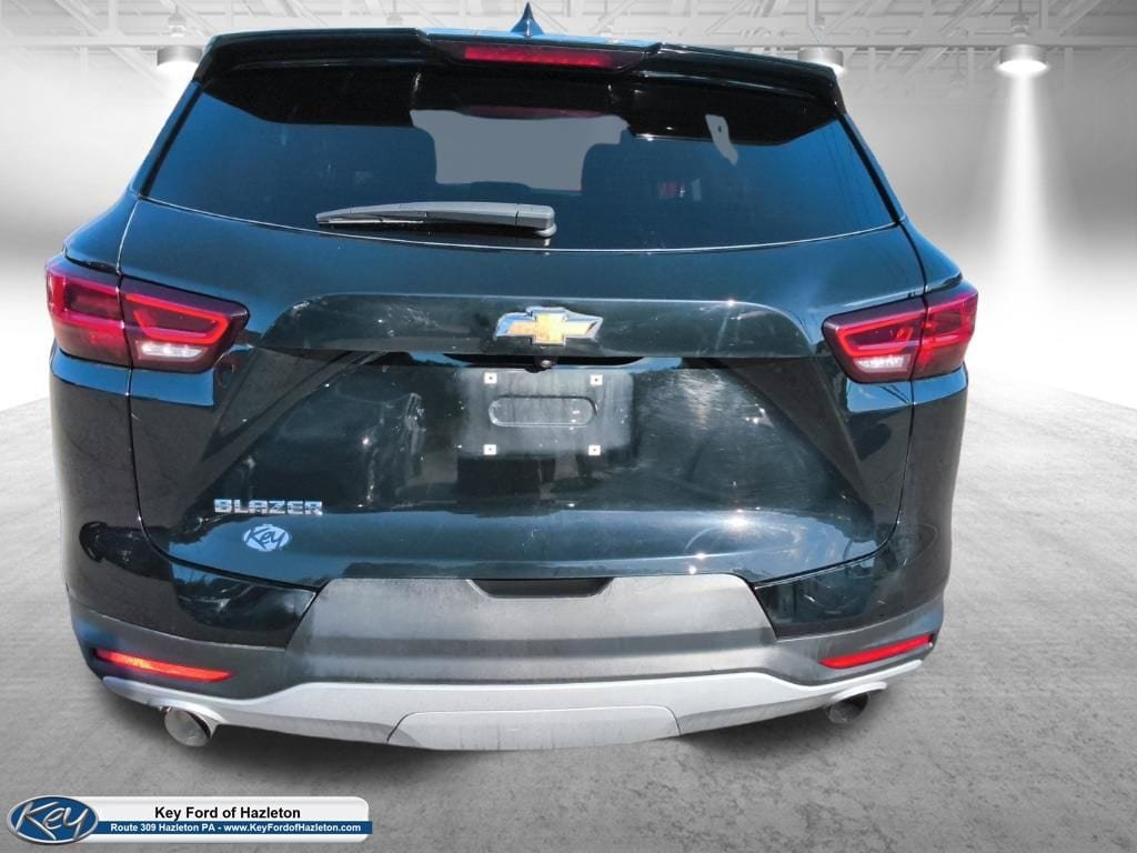 Used 2025 Chevrolet Blazer LT FWD image 10
