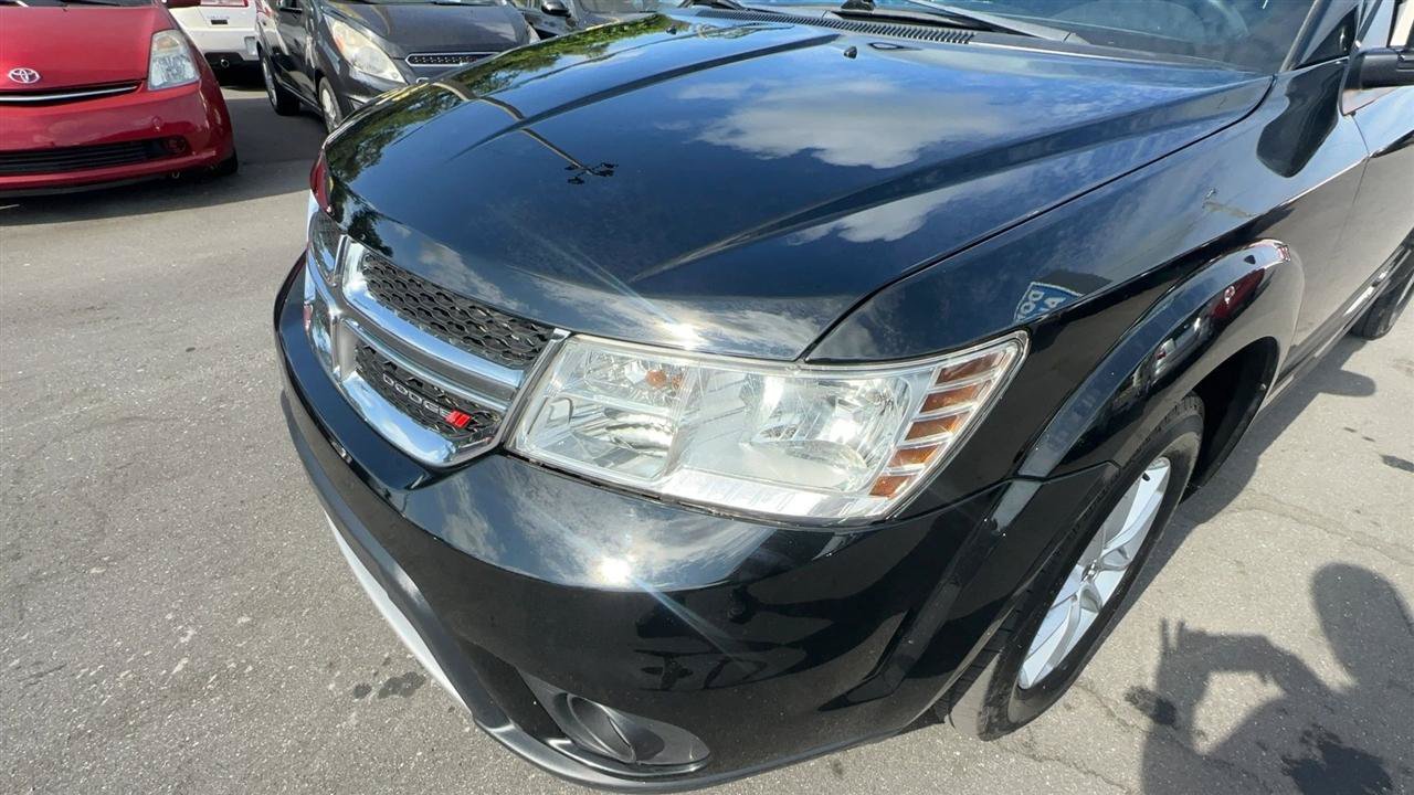 Used 2015 Dodge Journey SXT w/ Flexible Seating Group FWD image 21