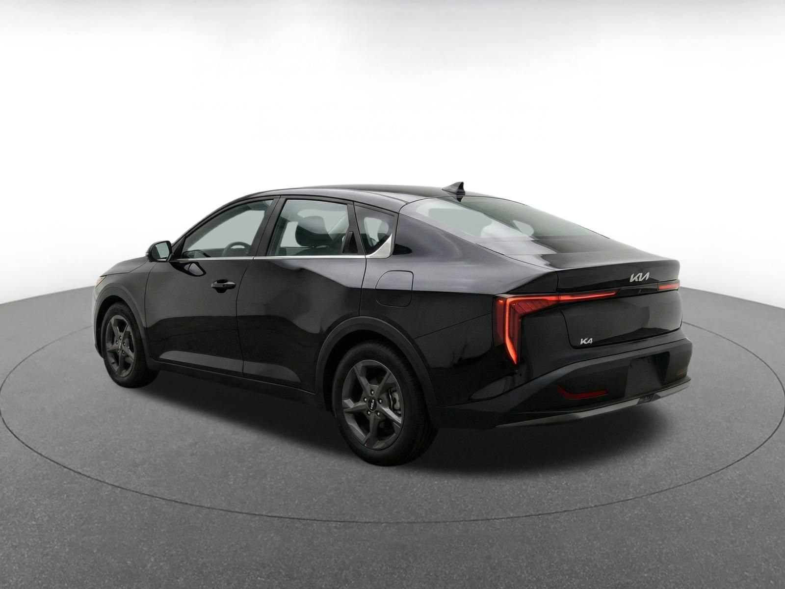 Used 2025 Kia K4 FWD image 7
