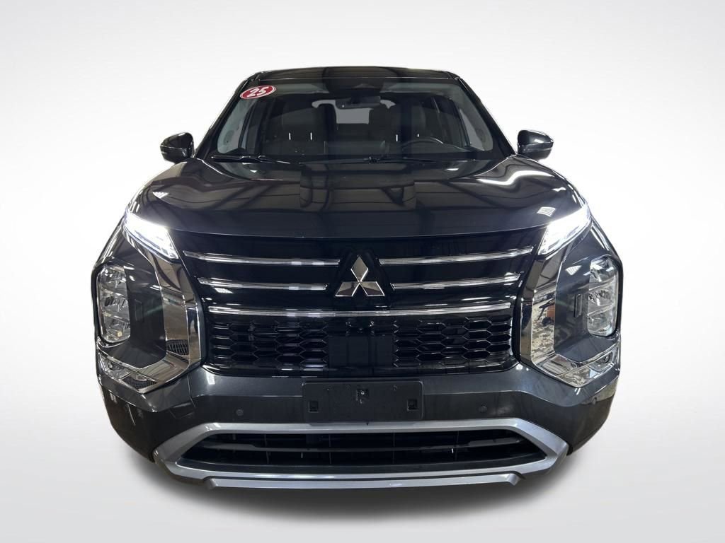 Used 2025 Mitsubishi Outlander SE AWD/4WD image 8