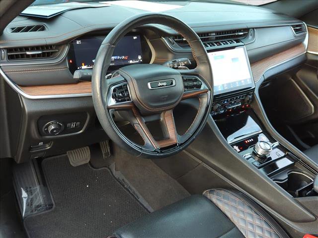 Used 2022 Jeep Grand Cherokee L Summit w/ Luxury Tech Group V image 10