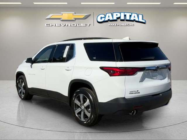 Used 2023 Chevrolet Traverse LT w/ LT Premium Package FWD image 4