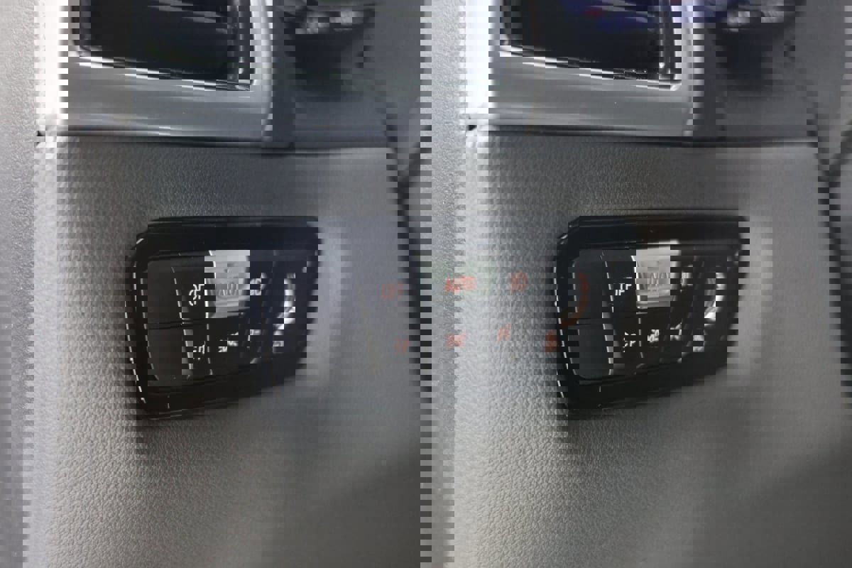 Used 2024 BMW 840i xDrive Coupe w/ Driving Assistance Package image 24