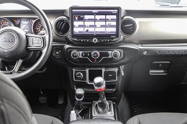 Used 2018 Jeep Wrangler Unlimited Sport image 13