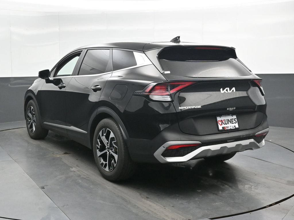 Used 2023 Kia Sportage EX FWD image 11