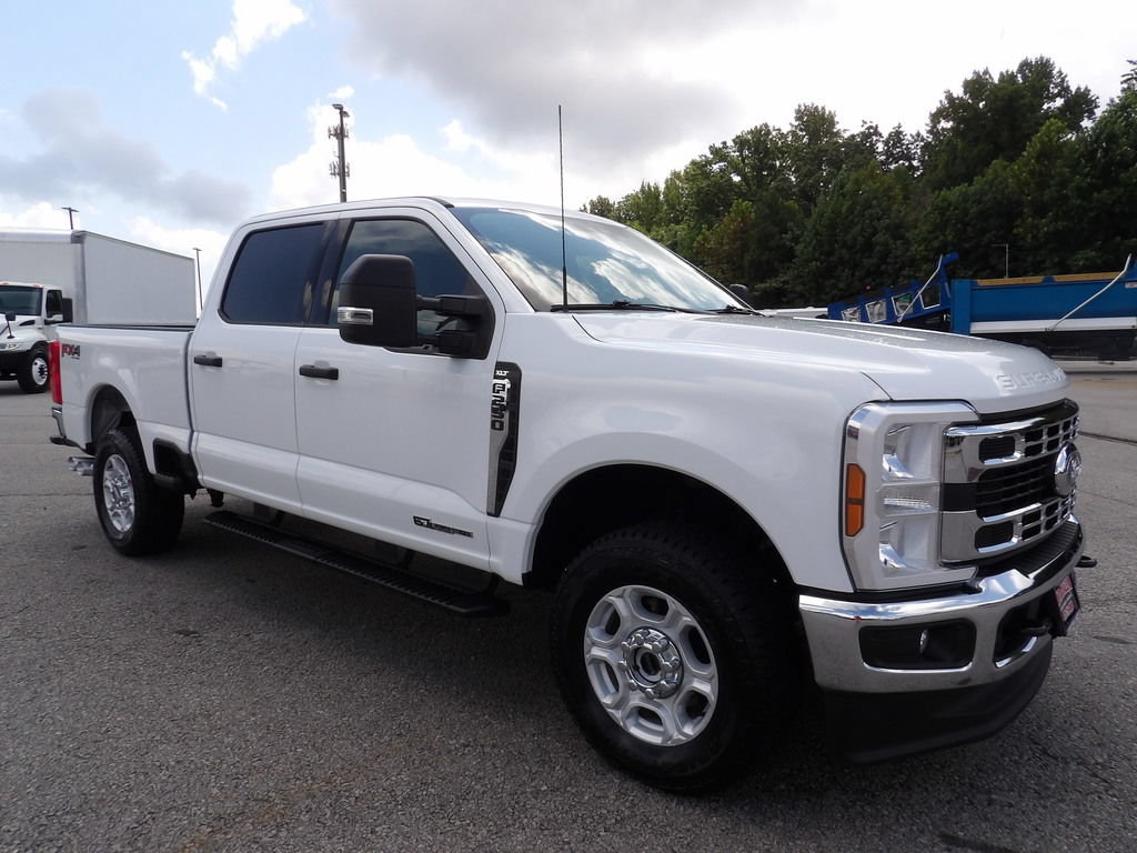 Used 2025 Ford F250 XLT w/ FX4 Off-Road Package AWD/4WD image 10