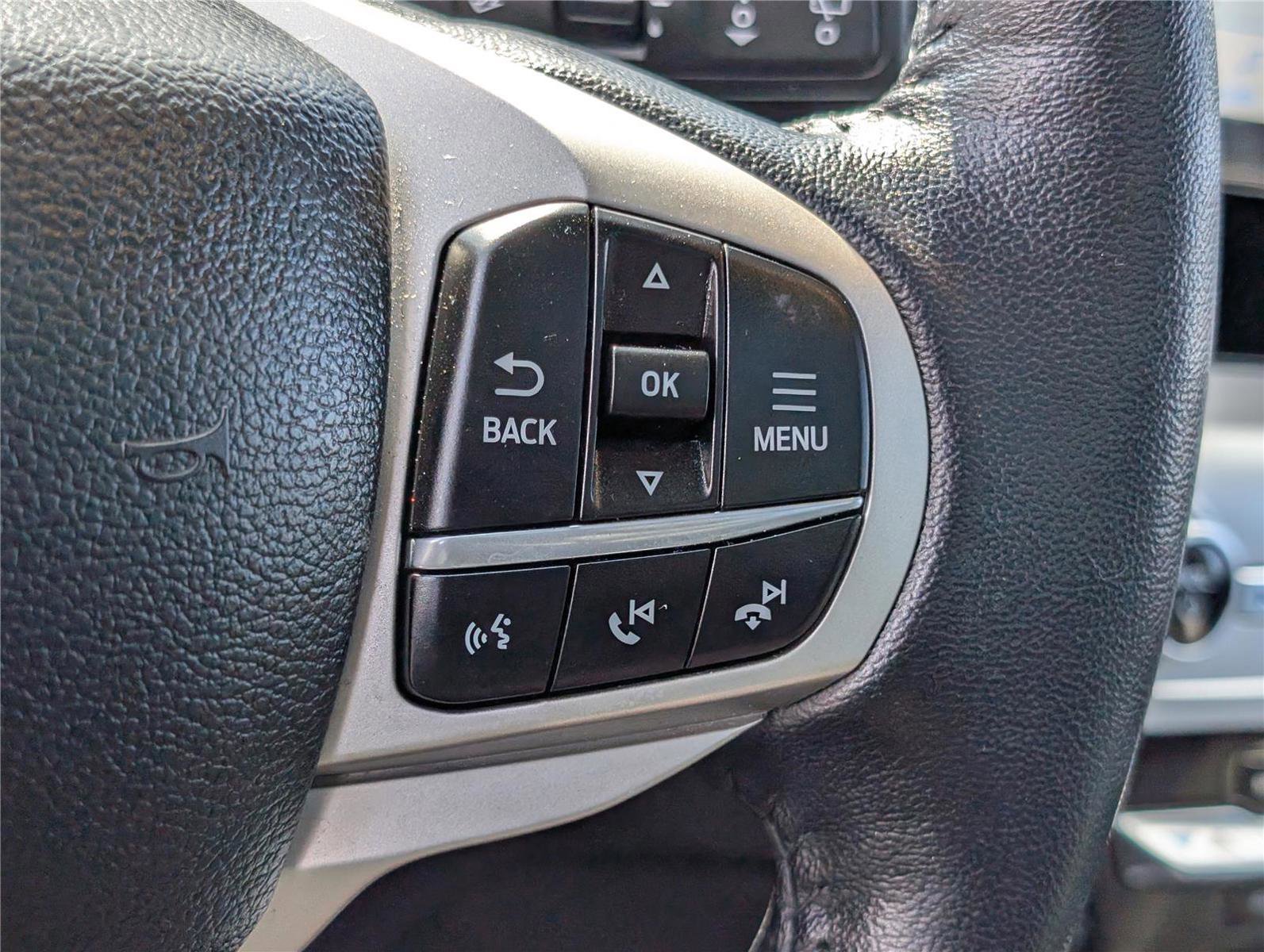 Used 2022 Ford Explorer XLT w/ Equipment Group 202A image 26