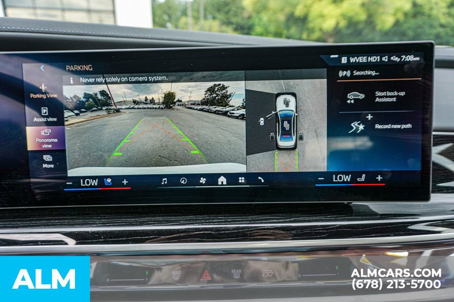 Used 2025 BMW i7 eDrive50 w/ M Sport Package image 39