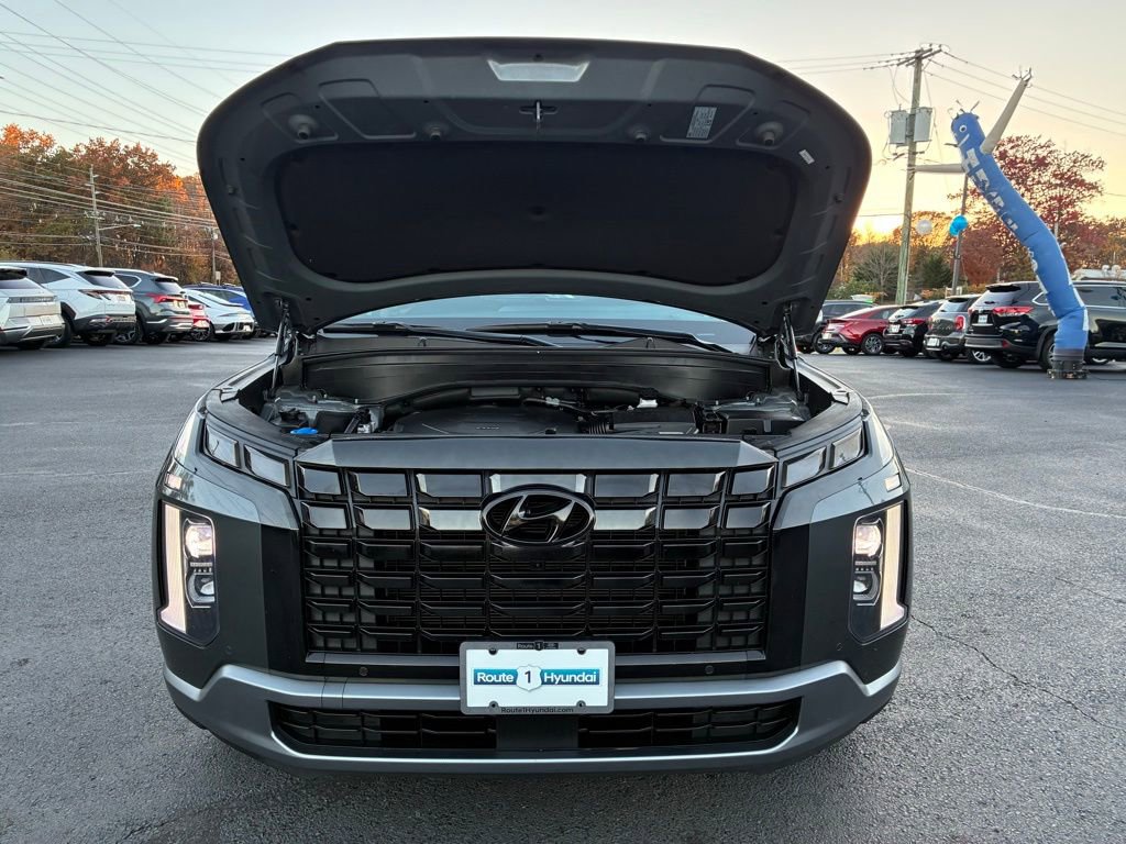 Used 2023 Hyundai Palisade Limited w/ Cargo Package image 9