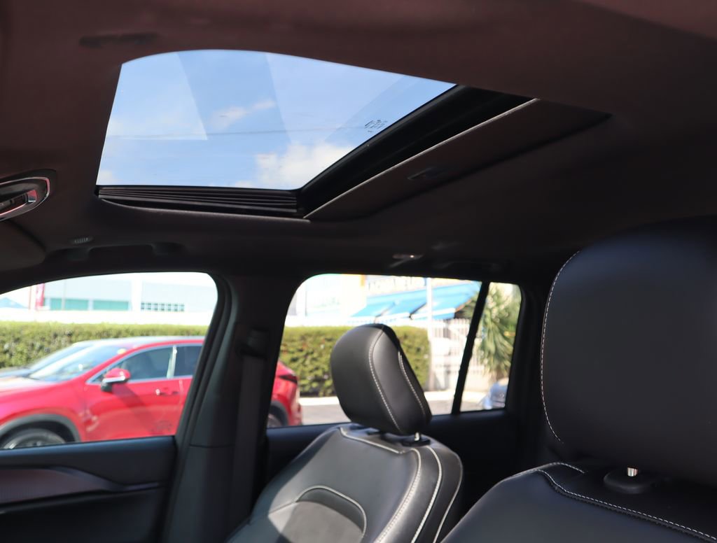 Used 2024 Jeep Grand Cherokee Altitude RWD image 22