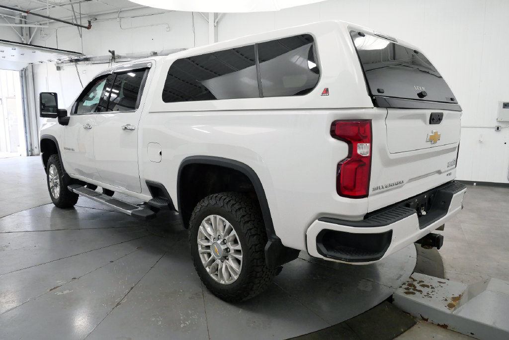 Used 2023 Chevrolet Silverado 2500 High Country w/ Safety Package II AWD/4WD image 6