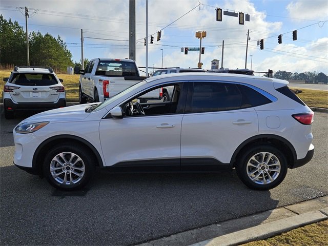 Used 2020 Ford Escape SE image 4